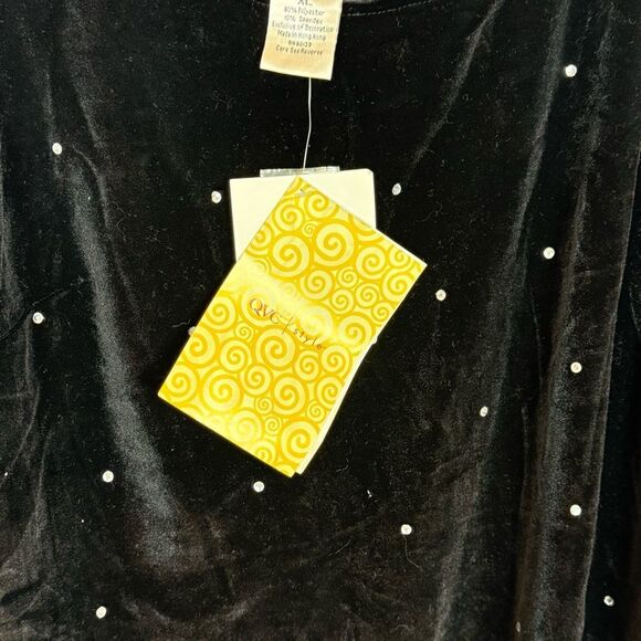 Quacker Factory Black Velvet Tank Top with Embellishments - Picture 4 of 6